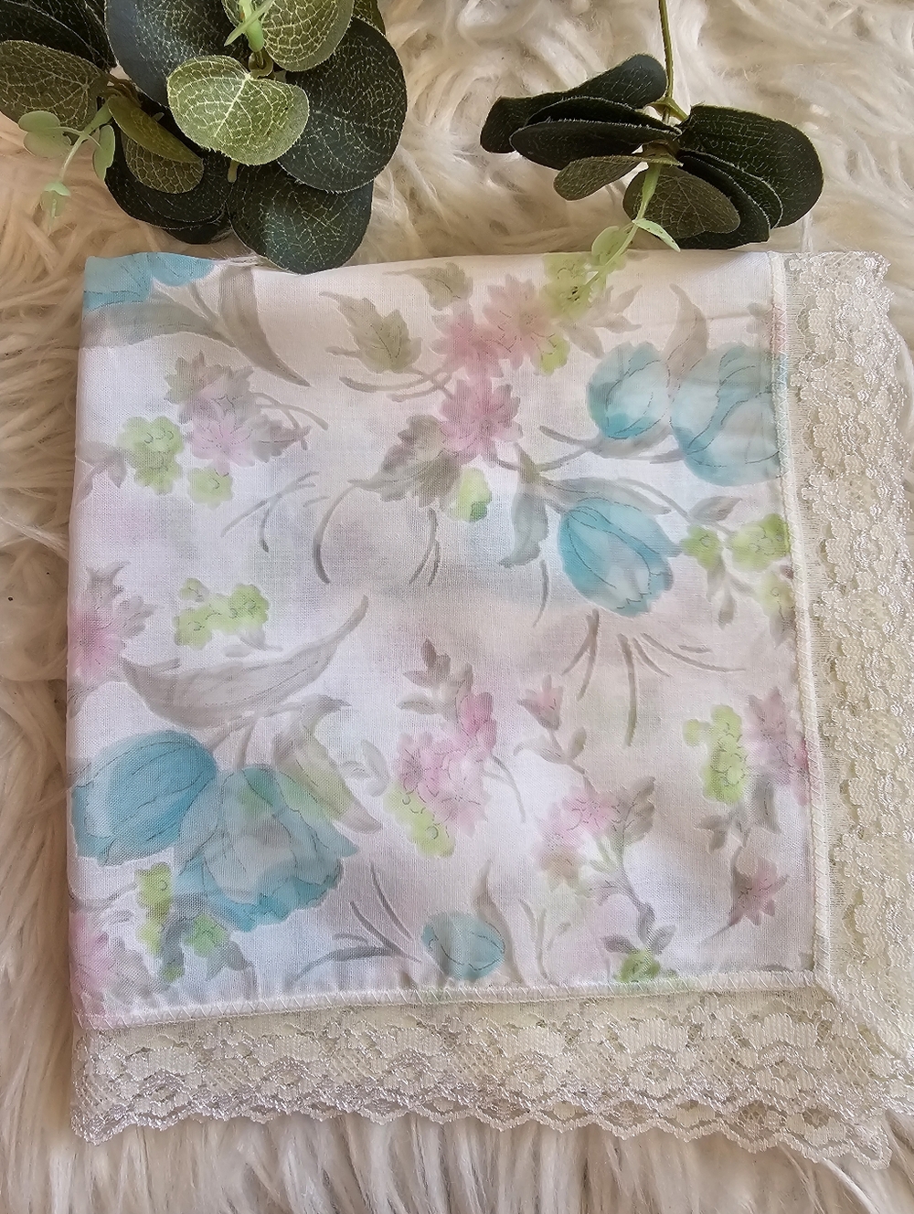 Japanese Vintage Lace Scarves/Hankies Bundle - Picture 5 of 8